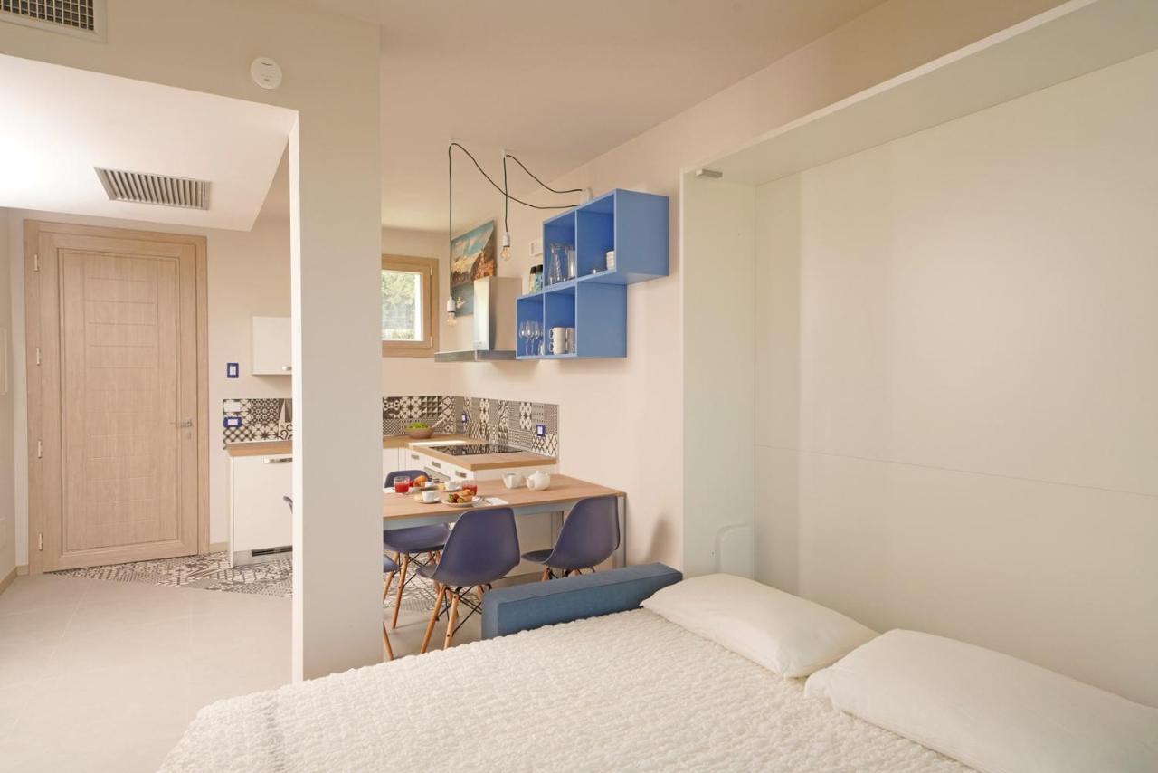 Gardaliva Blue Studio 3 Manerba del Garda Kültér fotó