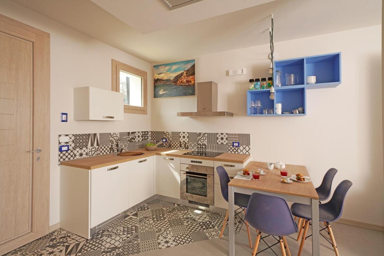 Gardaliva Blue Studio 3 Manerba del Garda Kültér fotó